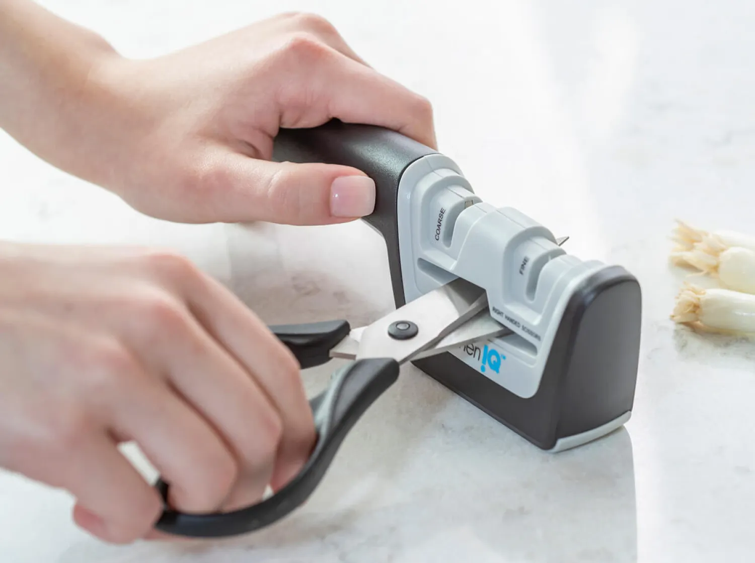 KitchenIQ Diamond Pro 2-Stage Knife and Scissor Sharpener